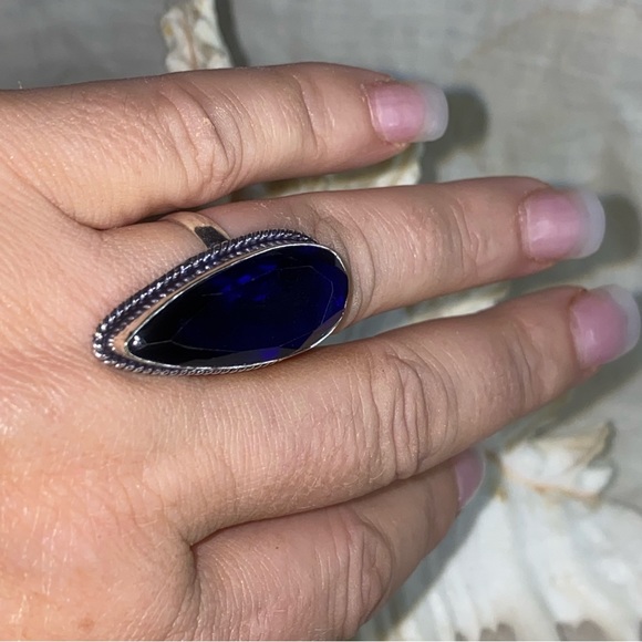 London Blue Topaz bevel cut teardrop statement ring - Picture 11 of 13